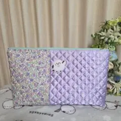 ●ポーチ●シマエナガワッペン　ハンドメイド　キルト　パープル系