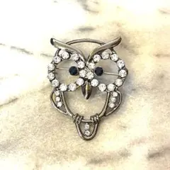 美品キラキラ★シルバー　フクロウブローチ