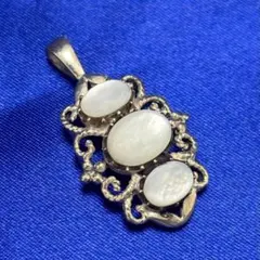【匿名配送】ムーンストーン　天然石　シルバーペンダントトップ ９２５刻印あり