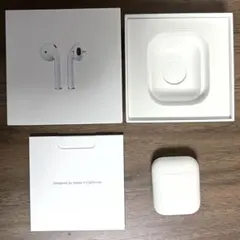AirPods with Charging Case MV7N2J/A