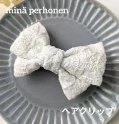 ミナペルホネン生地 天然石とリボンのヘアクリップ forest tile 白×緑