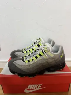 NIKE AIR VAPORMAX 95グレー/ネオンイエロー スニーカー