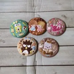 サンリオキャラクター刺繍ピンバッジ5個セット