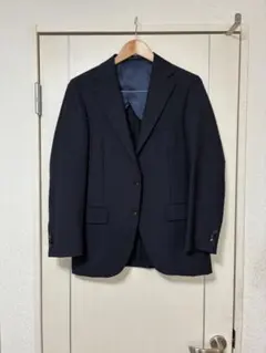 ユニバーサルランゲージ　濃紺　スーツ　上品