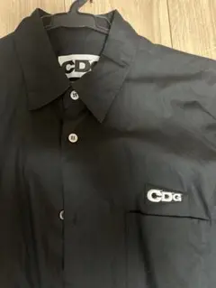 CDG 黒シャツ ロゴ　ワッペン