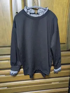 ブラックトレーナーお洒落