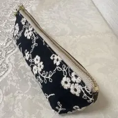 ペンケース　マルチケース