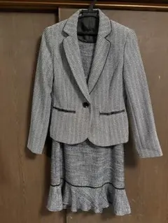 グレー系 ノーカラースーツ レディース セットアップ9号