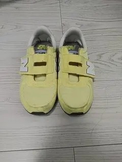 ニューバランス　キッズスニーカー　ライトイエロー　20cm