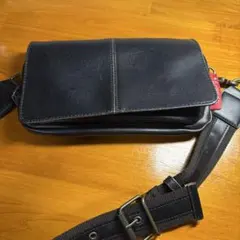B.C. ISHUTAL ブラックショルダーバッグのサムネイル