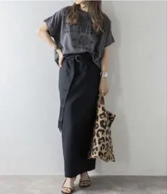 Bonjour Sagan カレッジ刺繍ピグメントスウェットTシャツ