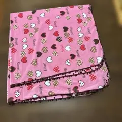 ハート柄 ベッドカバー、ピンク ポンポン付き