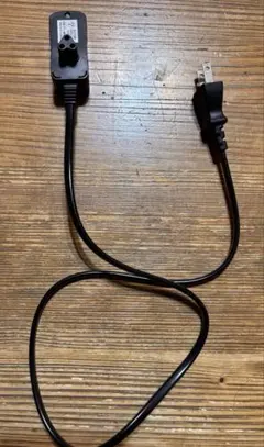湯たんぽ　蓄熱式　配線　充電コードのサムネイル