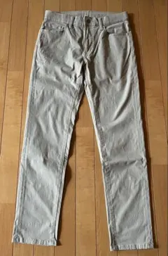 新品未使用 UNIQLO ウルトラストレッチ ジーンズM
