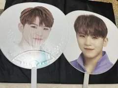 seventeen ウジ　うちわ