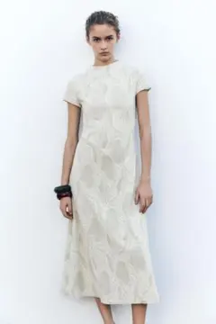 ZARA ザラ テクスチャーワンピース Lサイズ エクリュ／ベージュ 半袖
