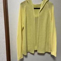 フード付きライトイエローカーディガン