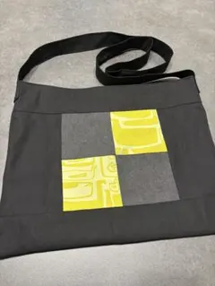 ペタンコショルダーバッグ ハンドメイド ミナペルホネン
