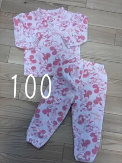 パジャマ　100