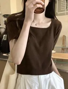 SHEIN カジュアルスクエアネック無地 半袖フィットニットトップのサムネイル