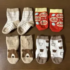 ユニクロ　ベビーソックス　靴下
