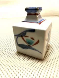 砥部焼　梅山窯　小さな花器　ミニ花瓶