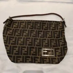 FENDI ズッカ柄 ショルダーバッグ