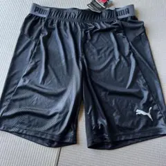 PUMA ブラック ハーフパンツ