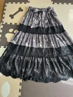 axes femme 黒　ティアードロングスカート