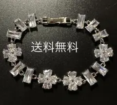 送料無料⭐︎キュービックジルコニア　シルバーブレスレット　フラワーモチーフ