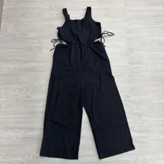 Kastane（カスタネ）ワイドシルエット　ブラックオールインワン（サロペット）