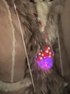 ディズニー　　ミニー 光るネックレス ペンダント