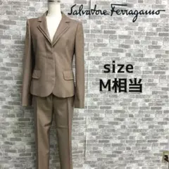 Salvatore Ferragamo パンツセットアップ M相当 - メルカリ