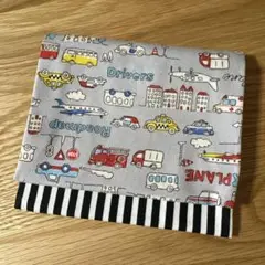 4896【2点100円、3点200円引き】乗り物柄移動ポケット