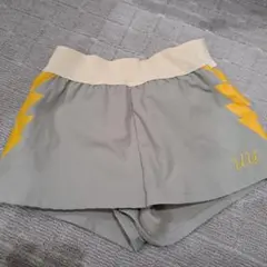 UNIQLO　ハーフパンツ グレー/イエローSize130