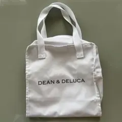 【新品未使用品】DEAN & DELUCA 保冷トートバッグ　ホワイト　付録のサムネイル