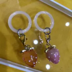 赤とピンクのぷっくりいちごアンブレラマーカー2個セット