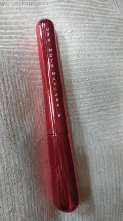 UZU 38℃ モテマスカラ レッドのサムネイル