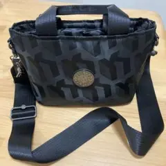 キプリング　ショルダーバッグ ハンドバッグ 2way 黒 ゴリラチャームつき