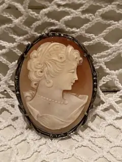 2025年最新】カメオブローチの人気アイテム - メルカリ