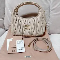 miu miu ホワイト ショルダーバッグ Miu Miu ミュウ クリスタル マテラッセ ショルダーバッグ 通販 - FARFETCH