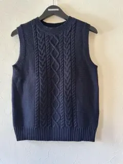 未使用タグ付き　UNIQLO ケーブルニットベスト ネイビー L