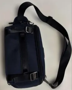 【TUMI】Alpha Bravo 「プラトーン」スリング