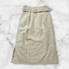 【美品】BEAMS HEART 大人の美脚を叶える ベルト付きチェックスカートのサムネイル