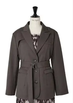 Herlipto Cordelle Belted Twill Blazer Mのサムネイル