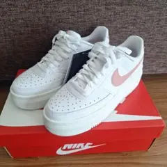 【新品】NIKE　コートビジョン　アルタ　25