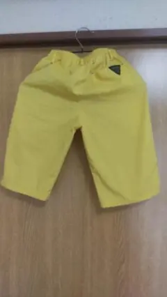 新品 試着のみ ハーフパンツ イエロー 140