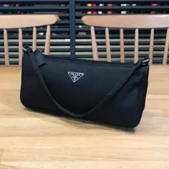 超美品 プラダ アクセサリーポーチ ナイロン ブラック MV633 黒