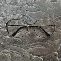 Nikonシルバーオーバルフレームメガネ ケース付きレディース