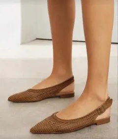 ブラウン フラットシューズ